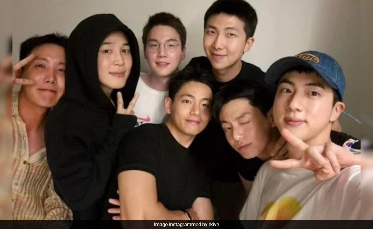 RM’s Famjam Pic Featuring BTS Members Jin, Jungkook, V, Suga, J-Hope And Jimin